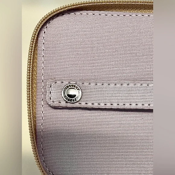 Coach Jewelry Box Zip Around/Divided Sections EUC Lavender&tan plaid w/kissingCs - Picture 9 of 10